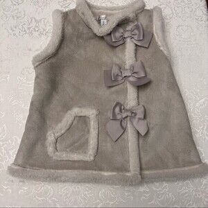 Maggie & Zoe Girl's Vest with fur inside, Size‎ 6, Gray